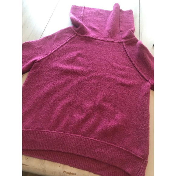Free People Magic Orchid Echo Beach Oversized Cowl Neck Pullover Sweater Wool XS - Picture 9 of 11